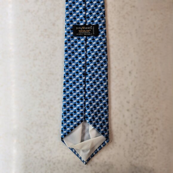 Vintage Neck Tie in Geometric Pattern - Picture 8 of 9